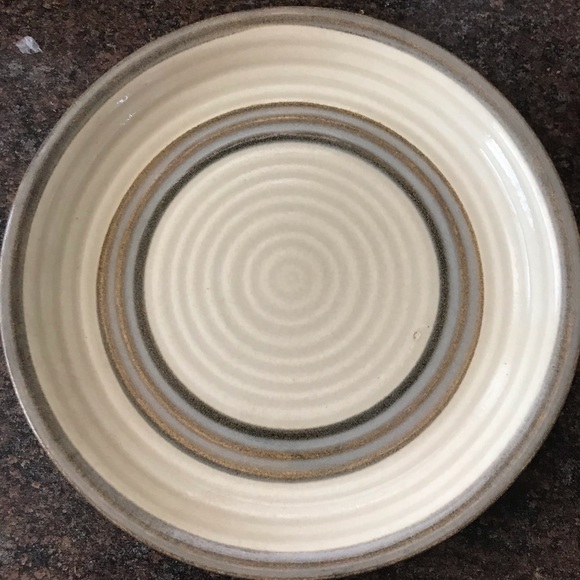Pottery Plate - Picture 1 of 4